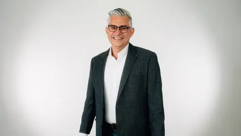 8x8 launches flexible small business offer for partners